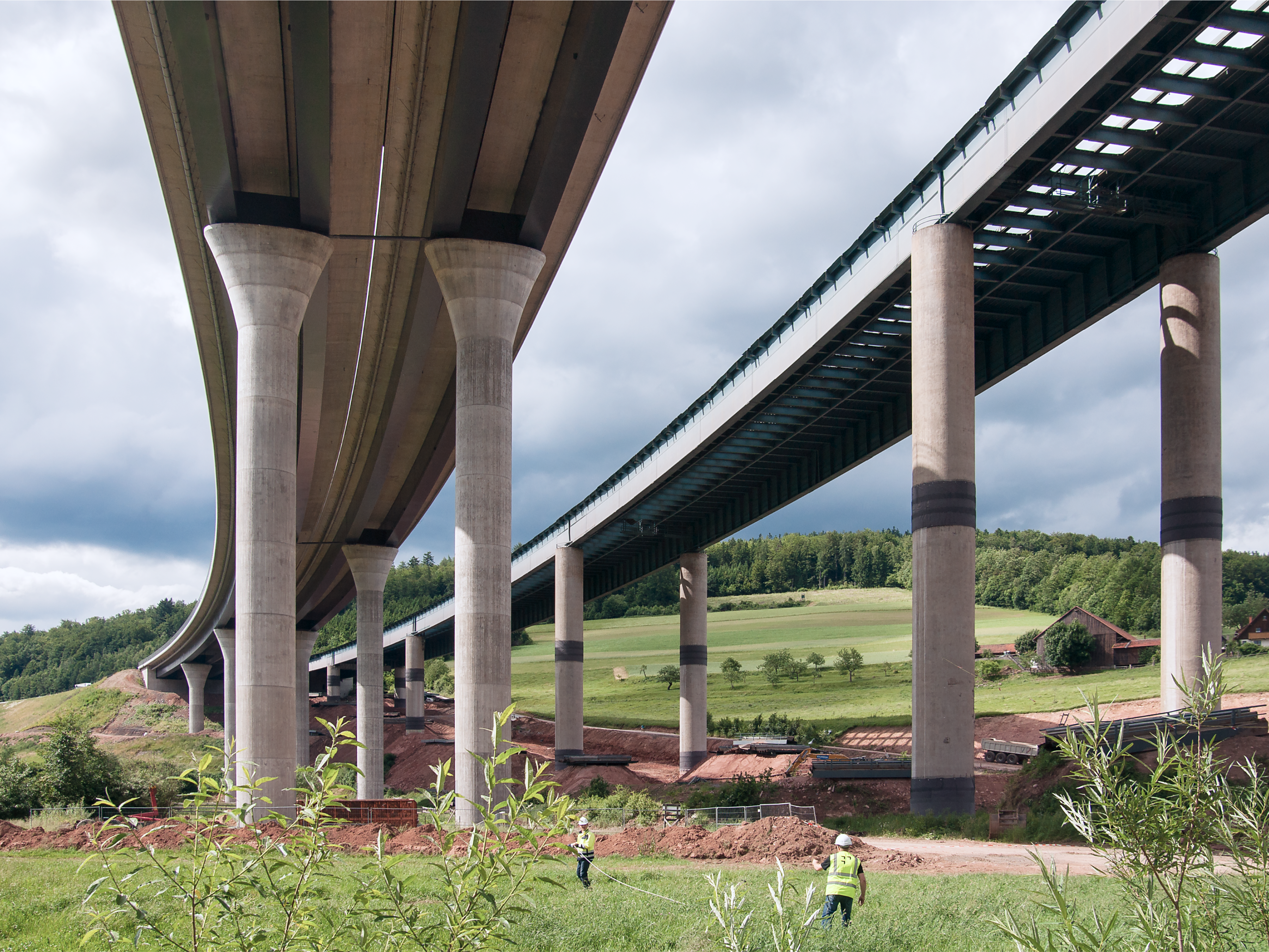 T4 bluhm partner autobahnbruecke sinntal 4 3 2